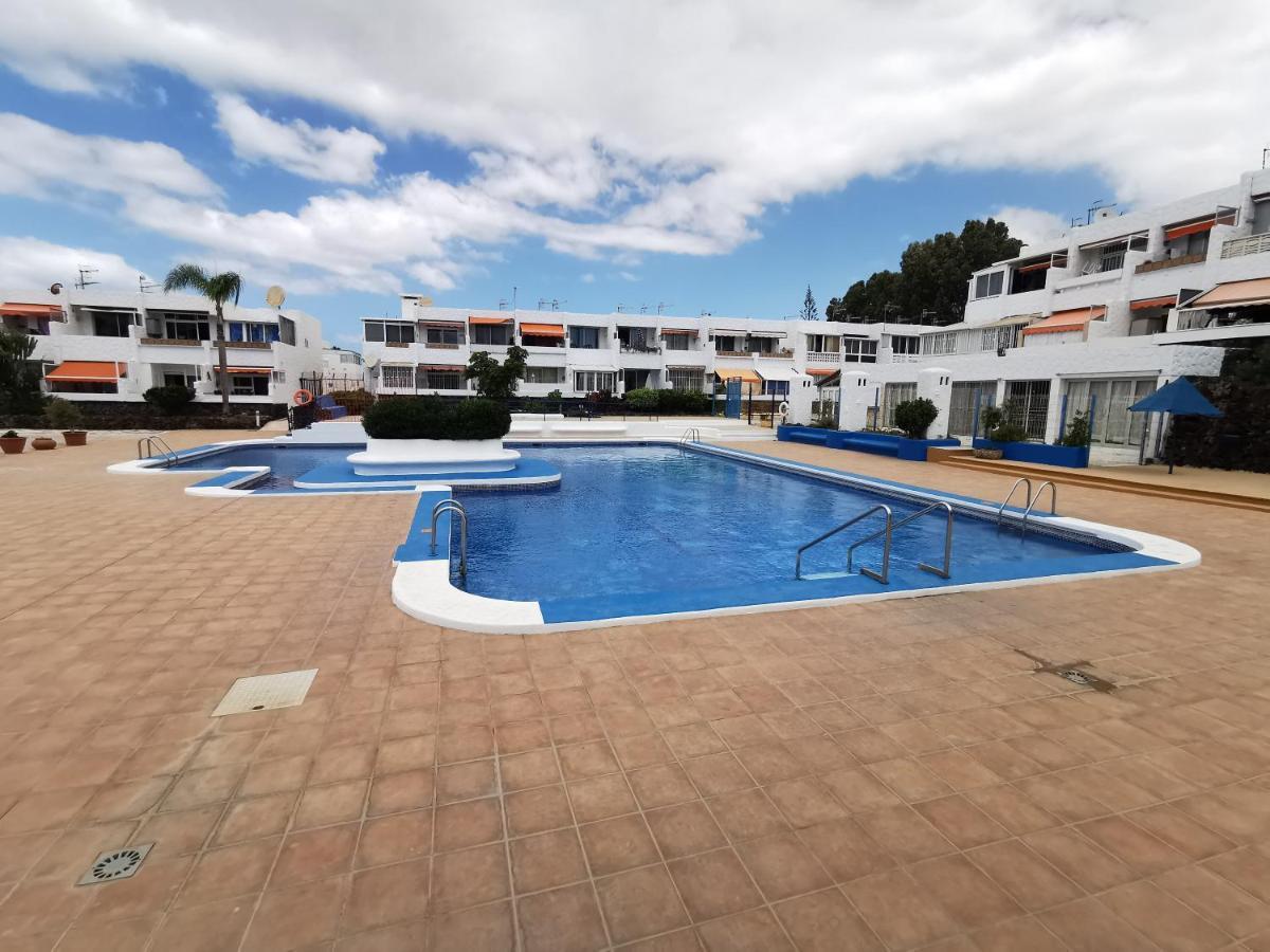 Sunny Apt With Terrace Coastal Area South Arona Arona  Exterior photo