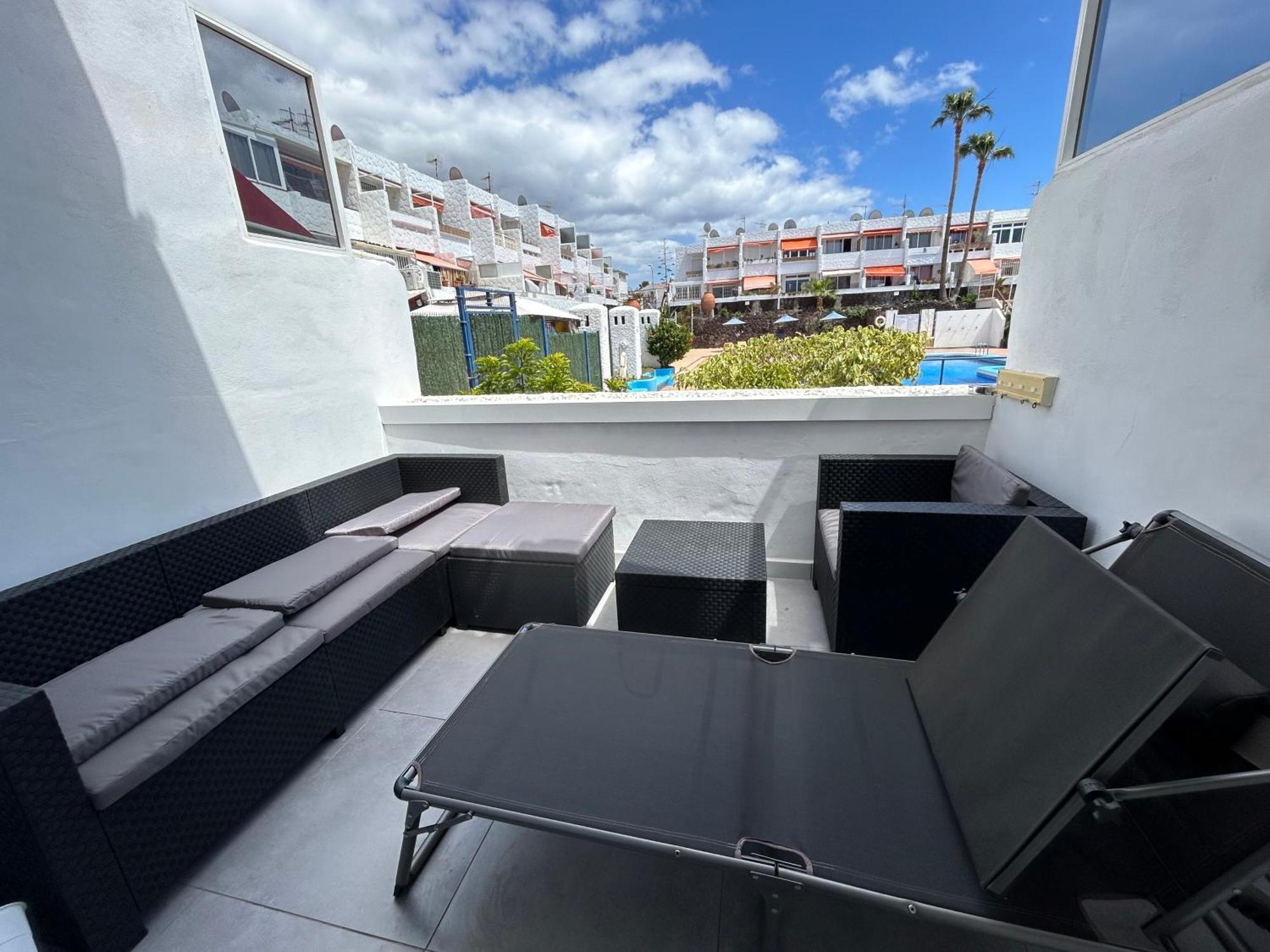 Sunny Apt With Terrace Coastal Area South Arona Arona  Exterior photo