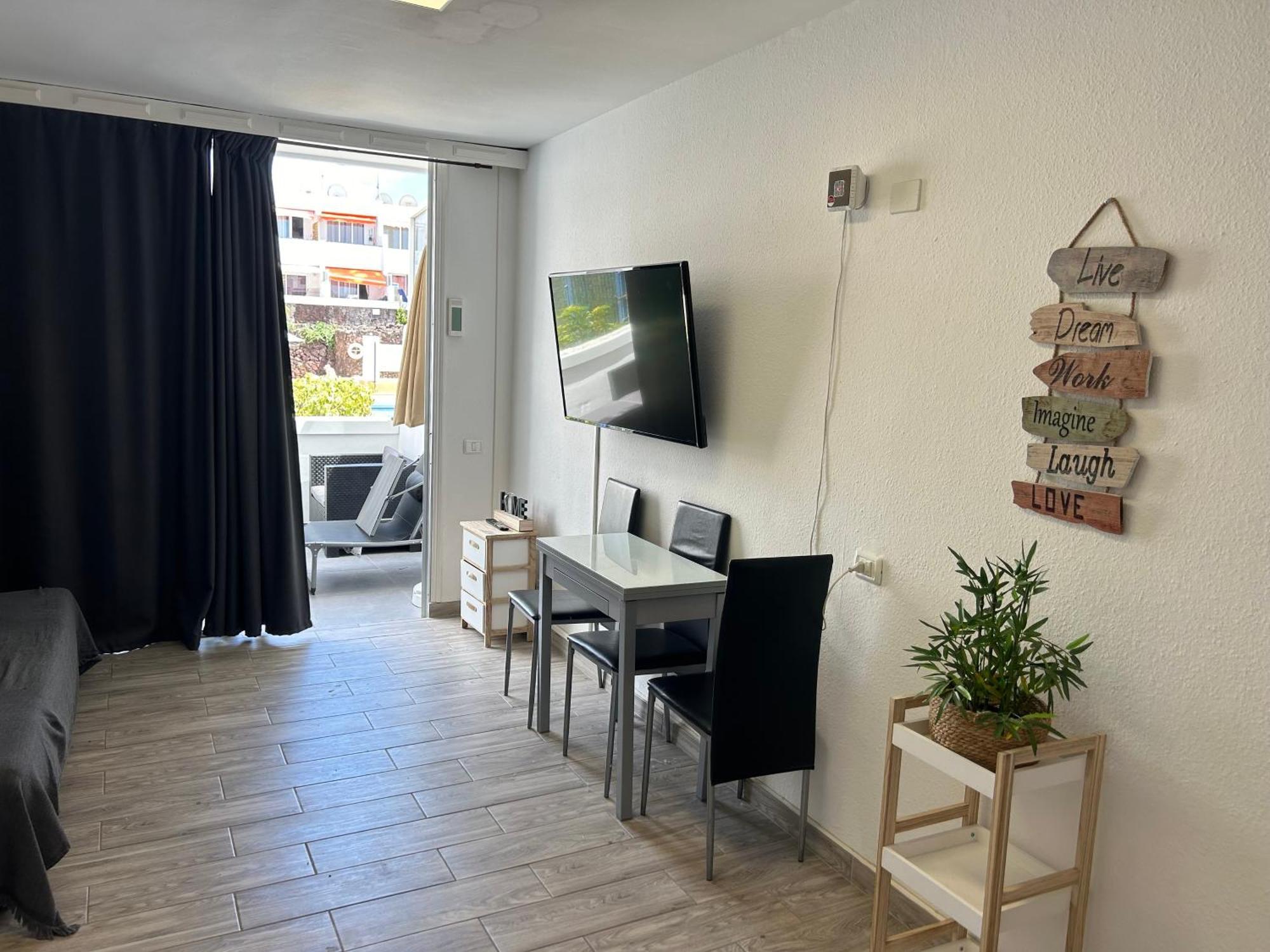 Sunny Apt With Terrace Coastal Area South Arona Arona  Exterior photo